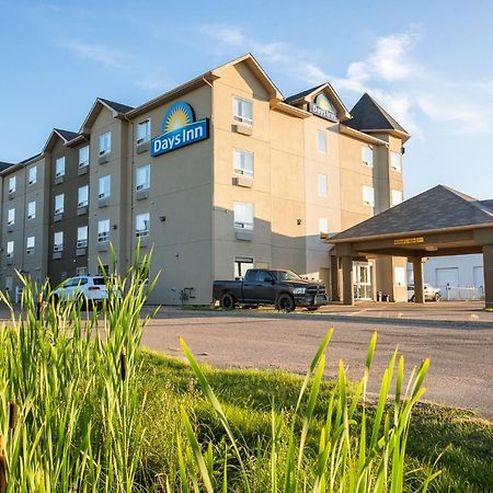 Days Inn By Wyndham Bonnyville Zewnętrze zdjęcie