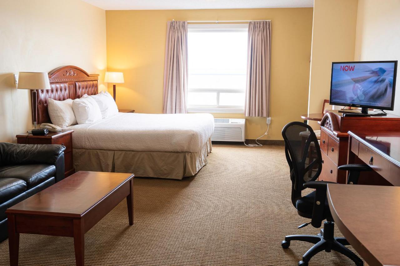 Days Inn By Wyndham Bonnyville Zewnętrze zdjęcie
