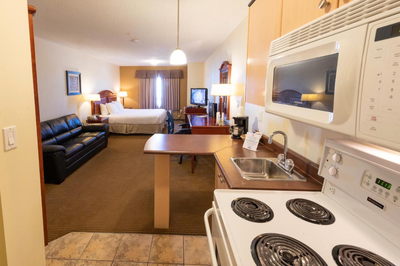 Days Inn By Wyndham Bonnyville Zewnętrze zdjęcie