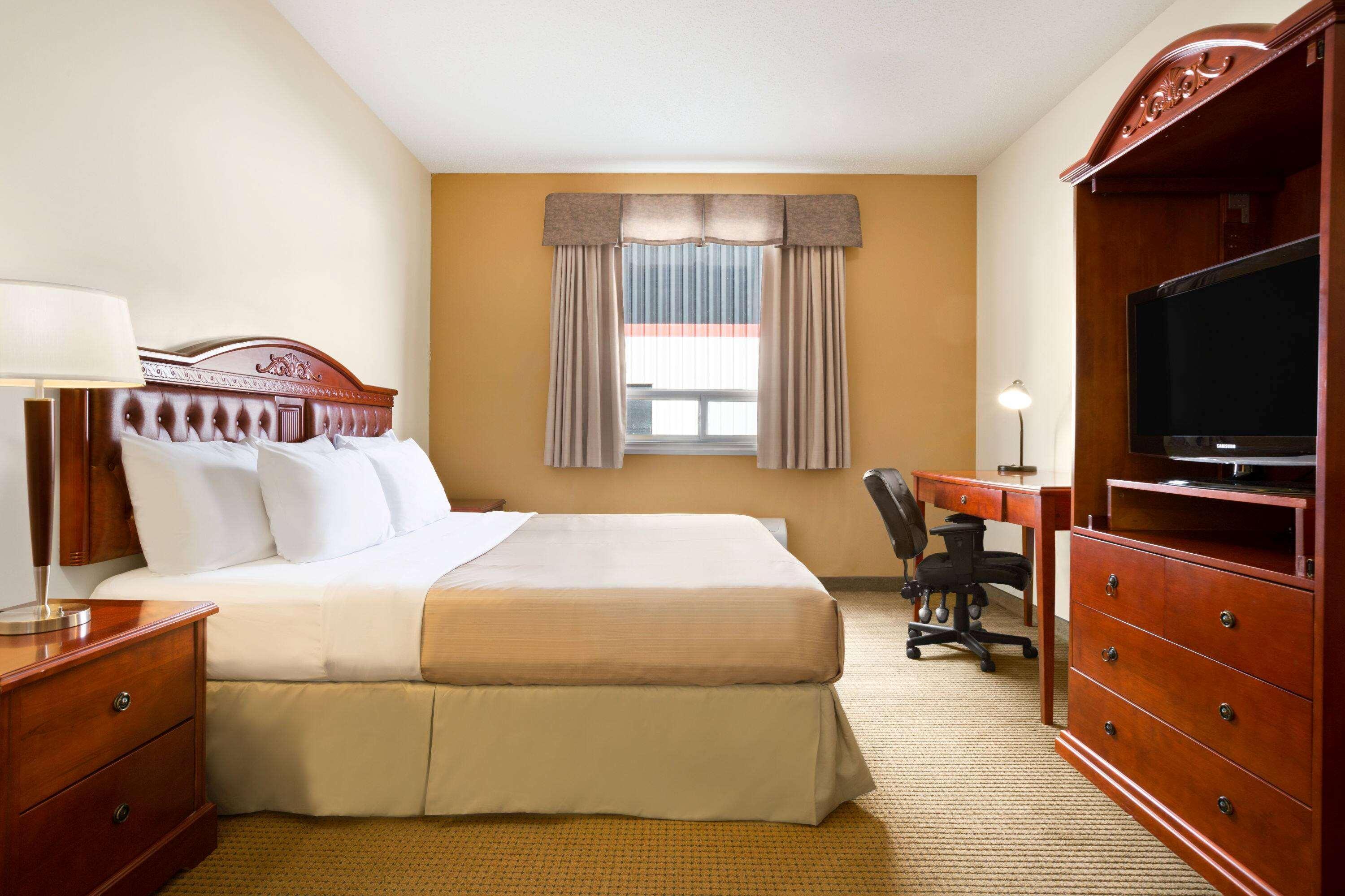 Days Inn By Wyndham Bonnyville Zewnętrze zdjęcie